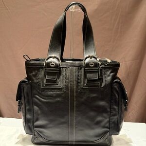 NWT Vintage Extra Large Soho Leather Carryall (Style #10038)